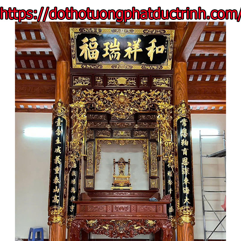 Gian Thờ Theo Nối Xưa